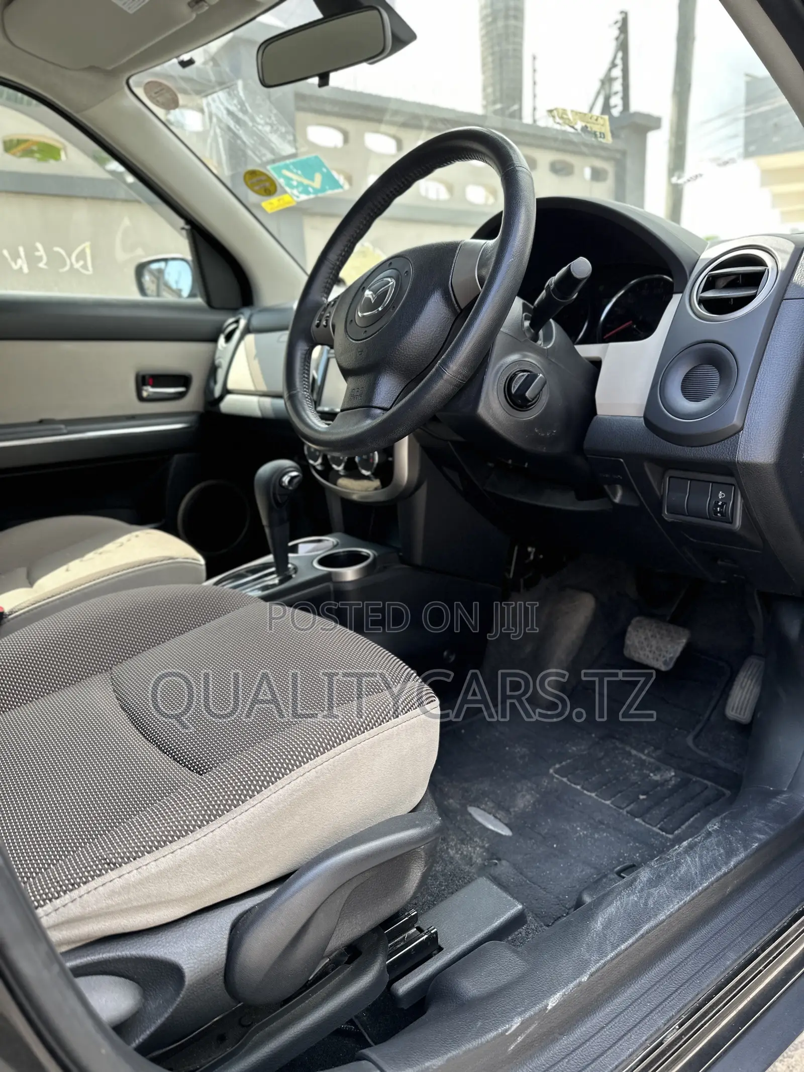 Mazda Verisa 2010 Black