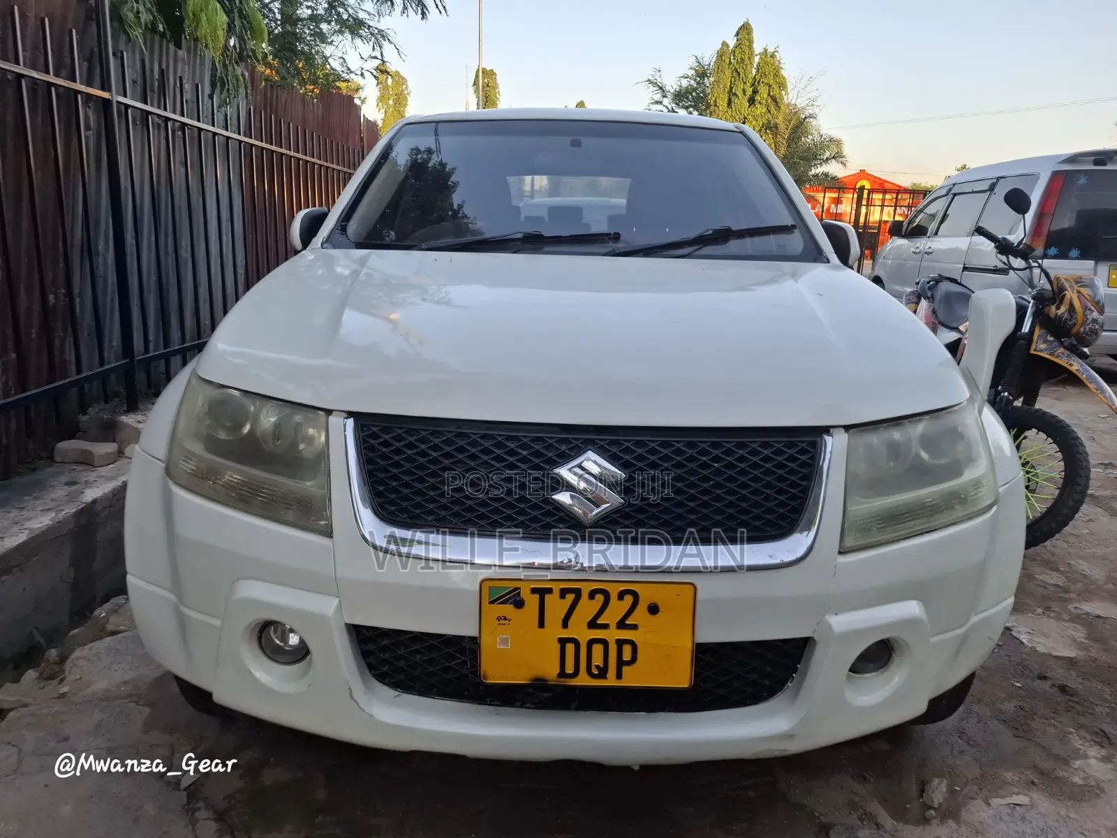 Suzuki Escudo 2006 White