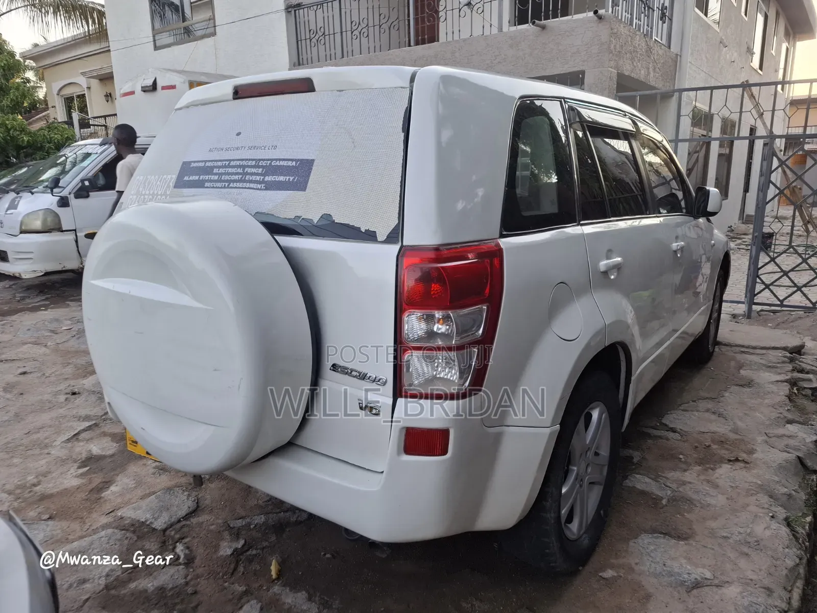 Suzuki Escudo 2006 White