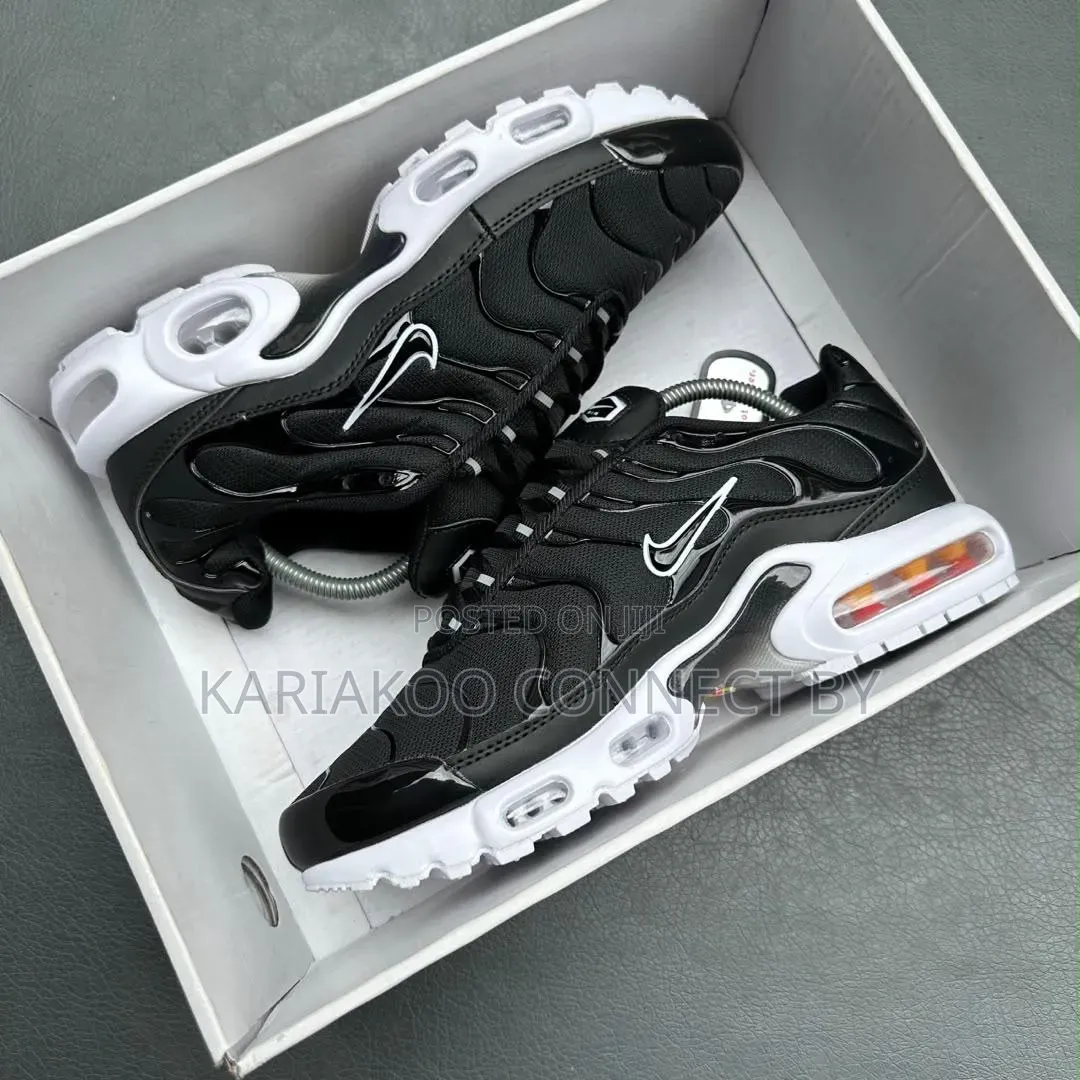 Men's Nike Air Max Plus TN Sneakers