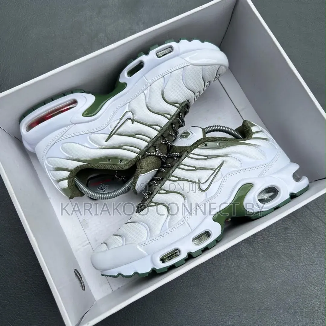 Men's Nike Air Max Plus TN Sneakers
