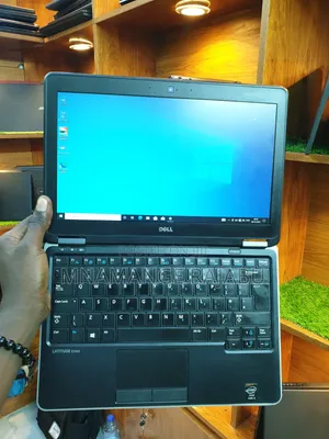 Laptop Dell Latitude E7240 12GB Intel Core i5 SSD 256GB