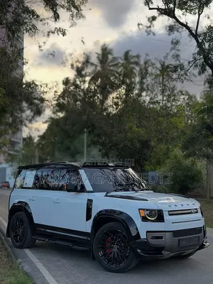 Land Rover Defender X-Dynamic SE 2023 White