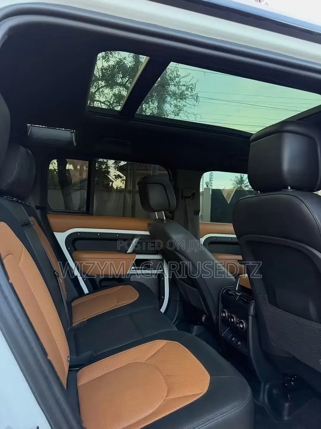 Land Rover Defender X-Dynamic SE 2023 White