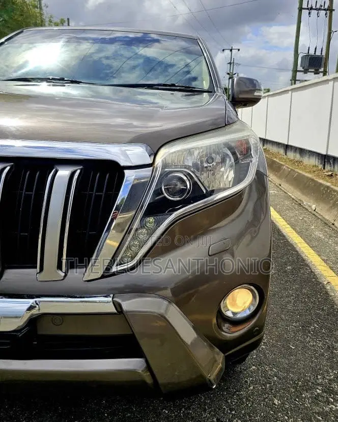 Toyota Land Cruiser Prado 2017 Beige