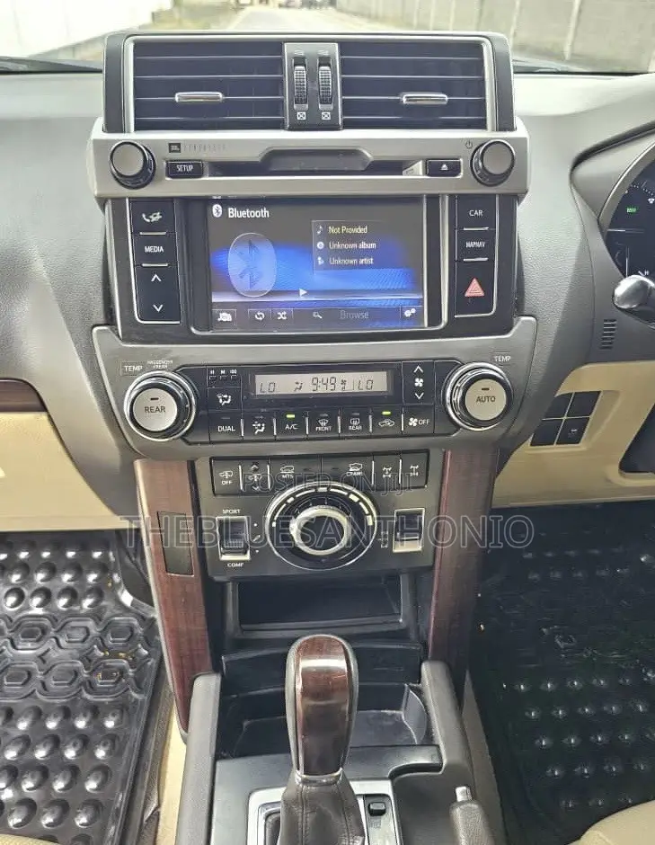 Toyota Land Cruiser Prado 2017 Beige