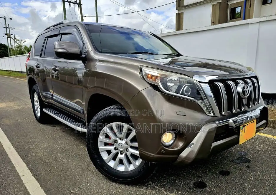 Toyota Land Cruiser Prado 2017 Beige