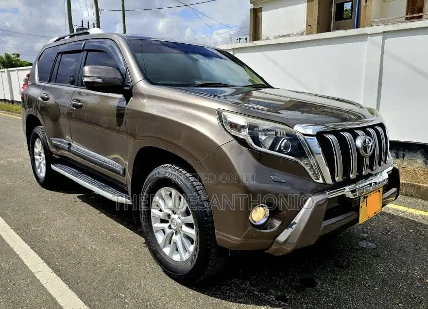 Toyota Land Cruiser Prado 2017 Beige
