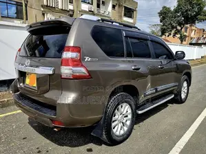 Toyota Land Cruiser Prado 2017 Beige