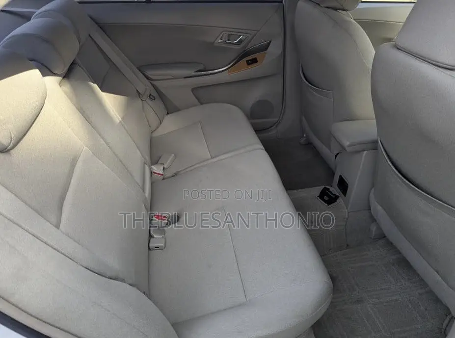 Toyota Premio 2010 Pearl