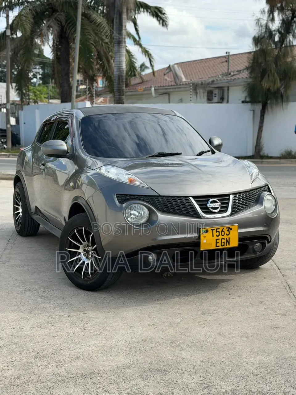 Nissan Juke 2011 Gray