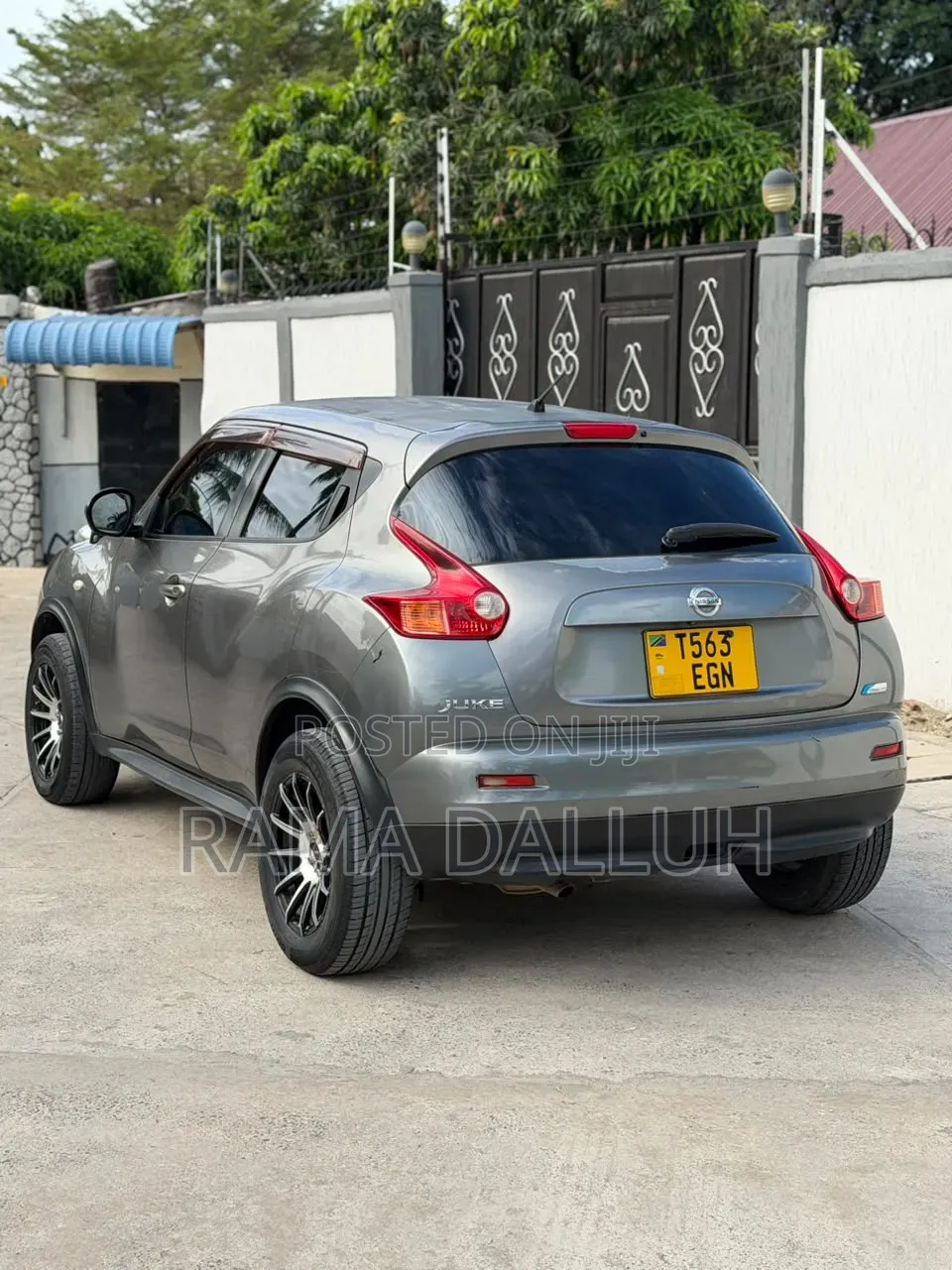Nissan Juke 2011 Gray