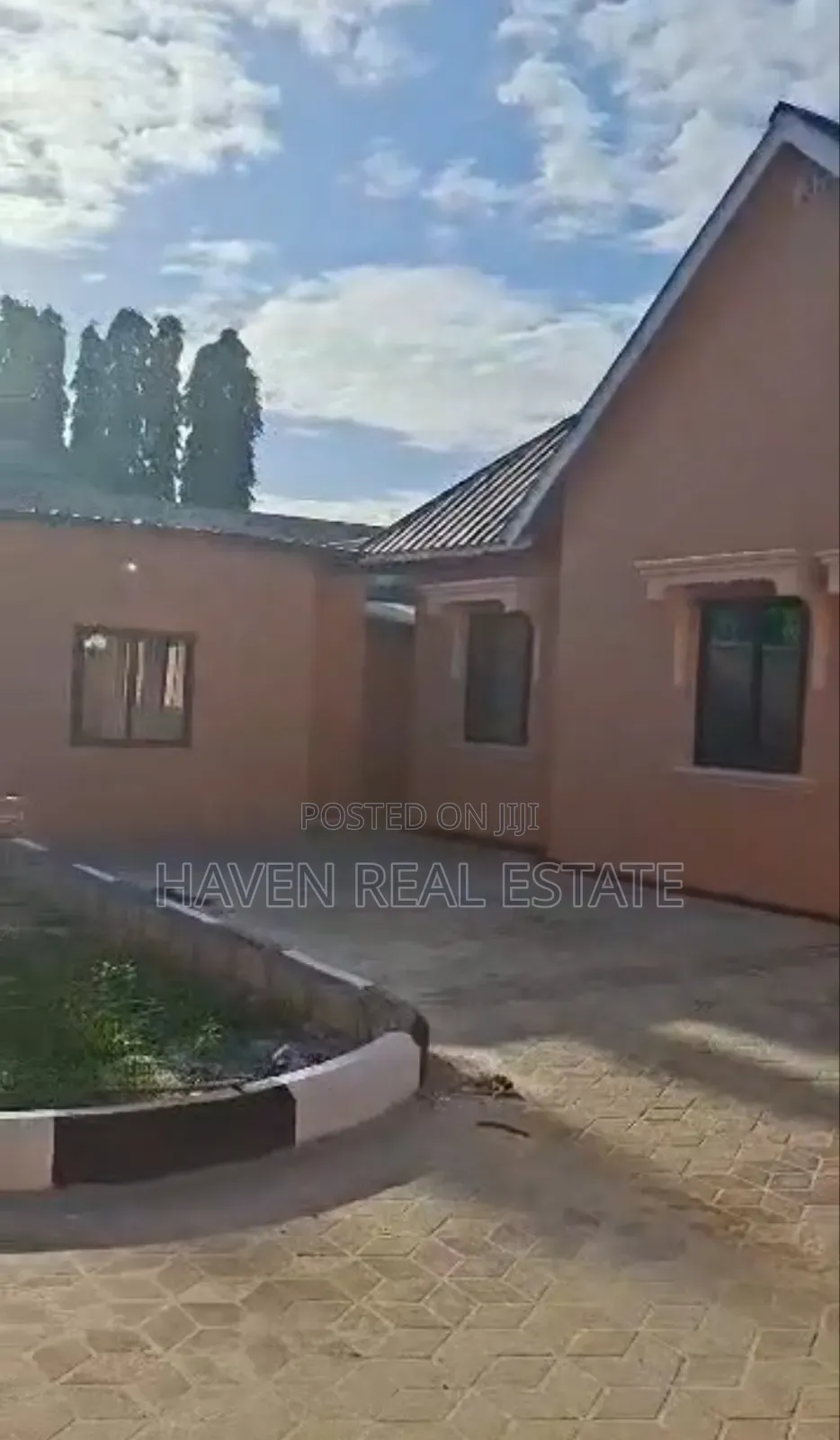 4bdrm House in Mjini for rent