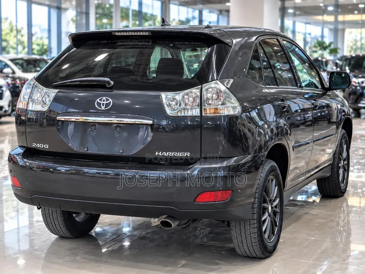 Toyota Harrier 2.4 2010 Black
