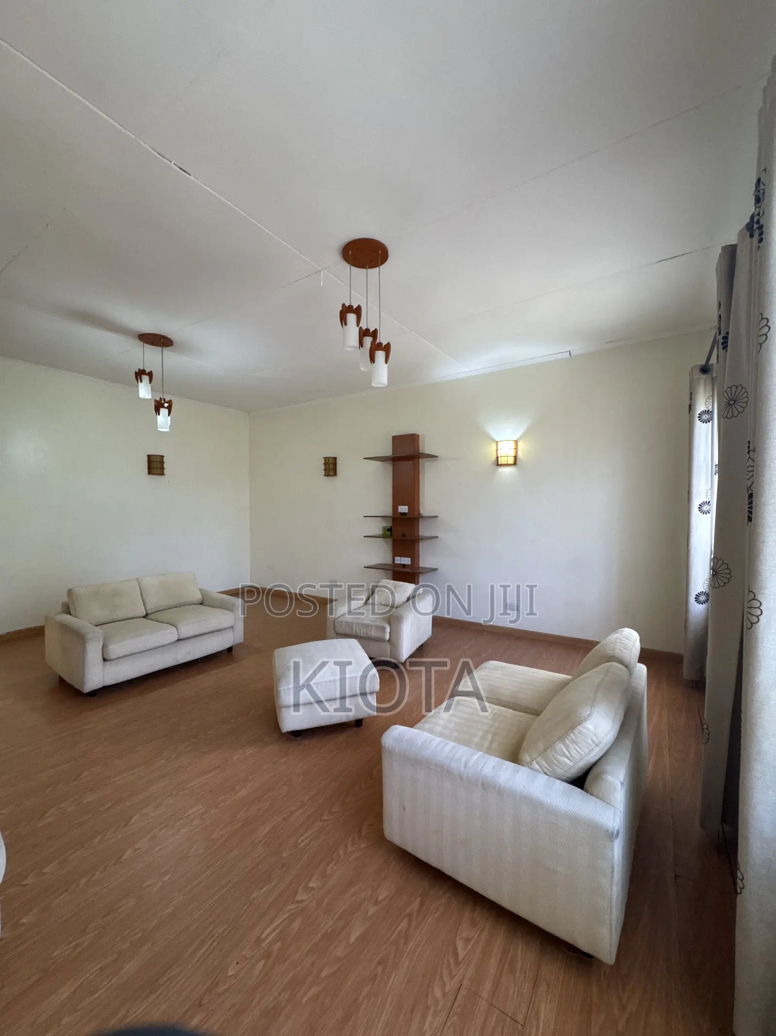 5bdrm House in Goba for sale