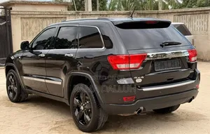 Jeep Grand Cherokee 2012 Black