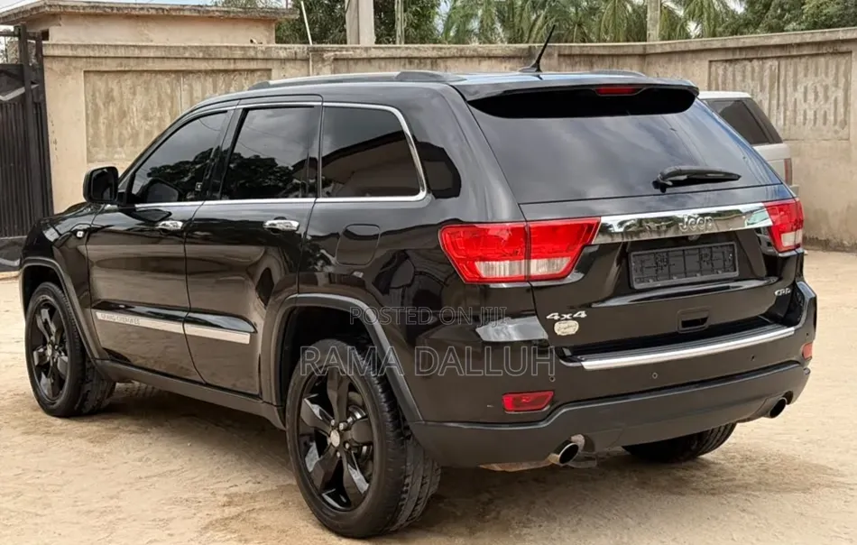 Jeep Grand Cherokee 2012 Black