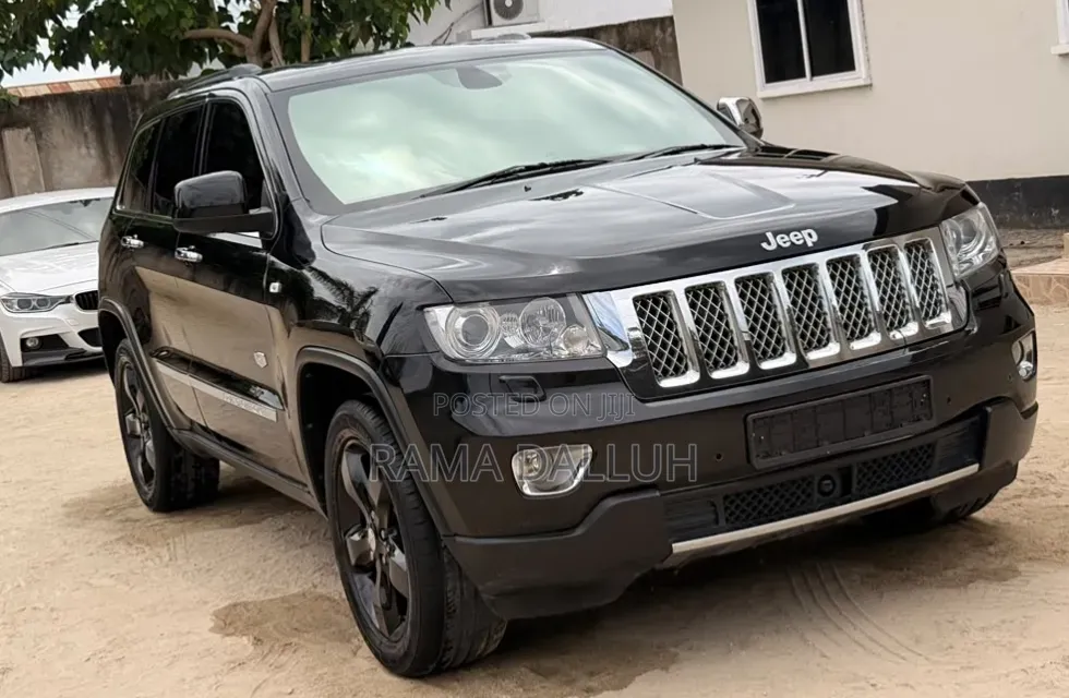 Jeep Grand Cherokee 2012 Black