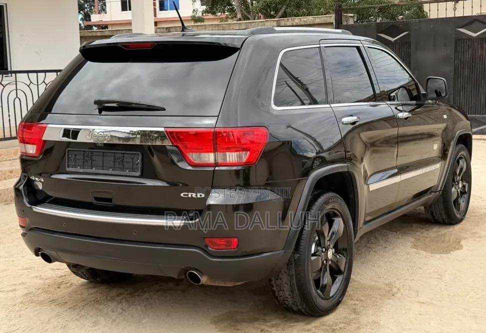 Jeep Grand Cherokee 2012 Black