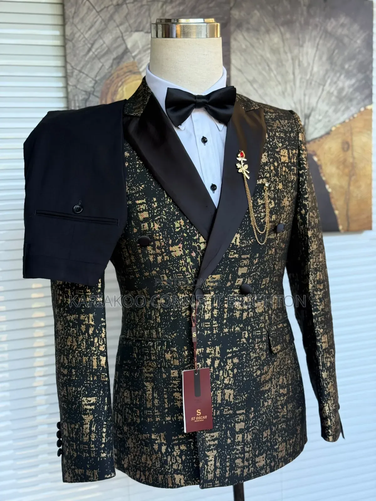 Black & Gold Metallic Patterned Double-Breasted Tuxedo Suit