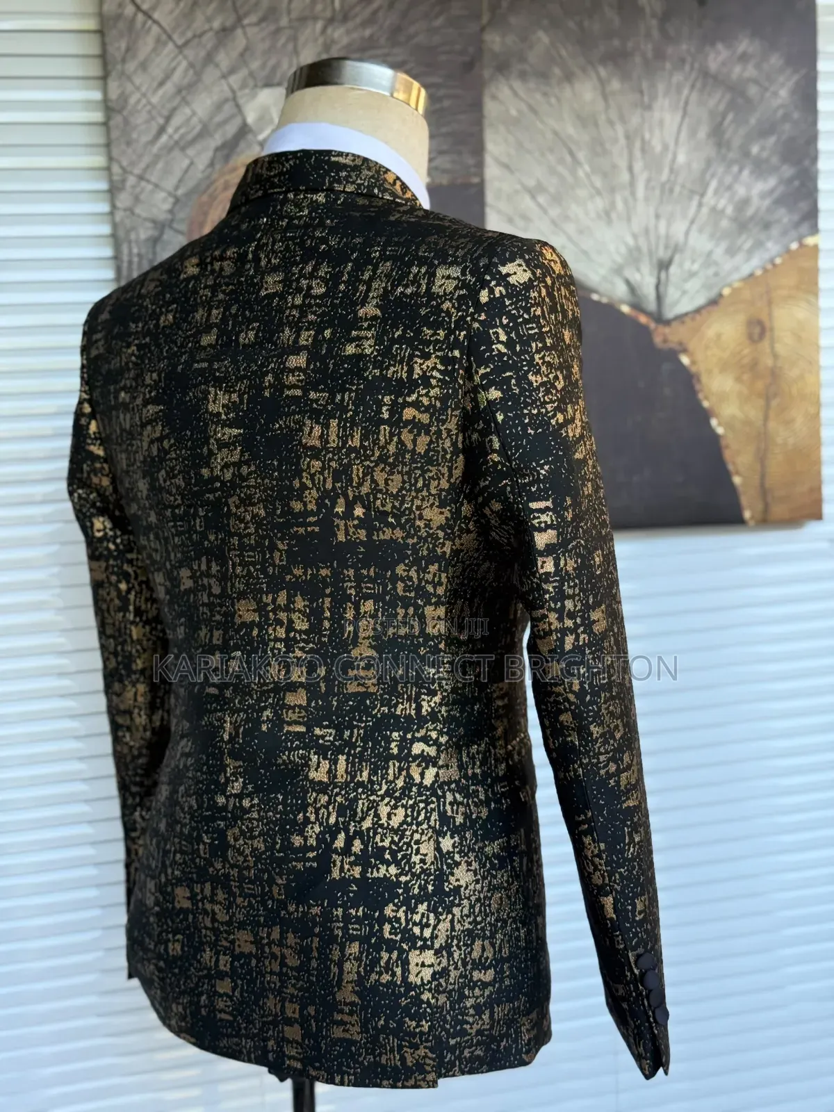 Black & Gold Metallic Patterned Double-Breasted Tuxedo Suit