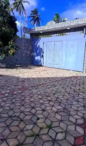 3bdrm House in Mjini for rent