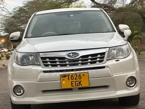 Subaru Forester 2010 White
