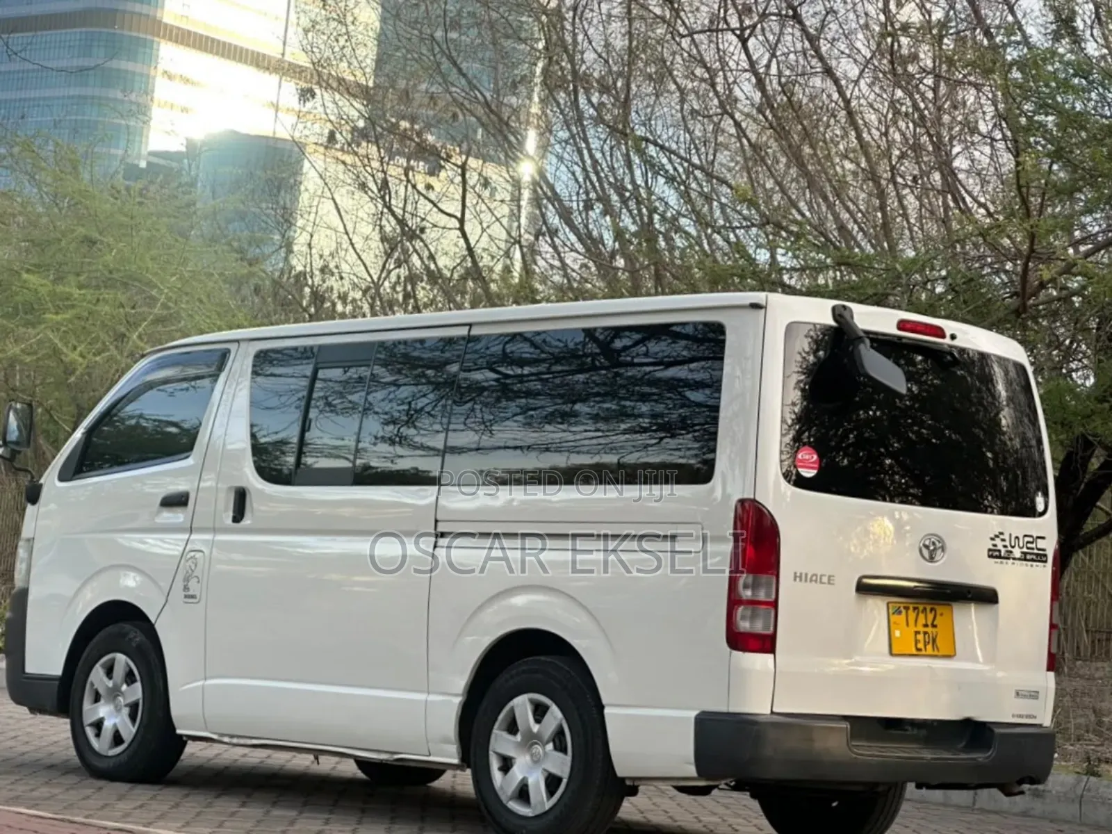 Toyota Quantum 2010 White