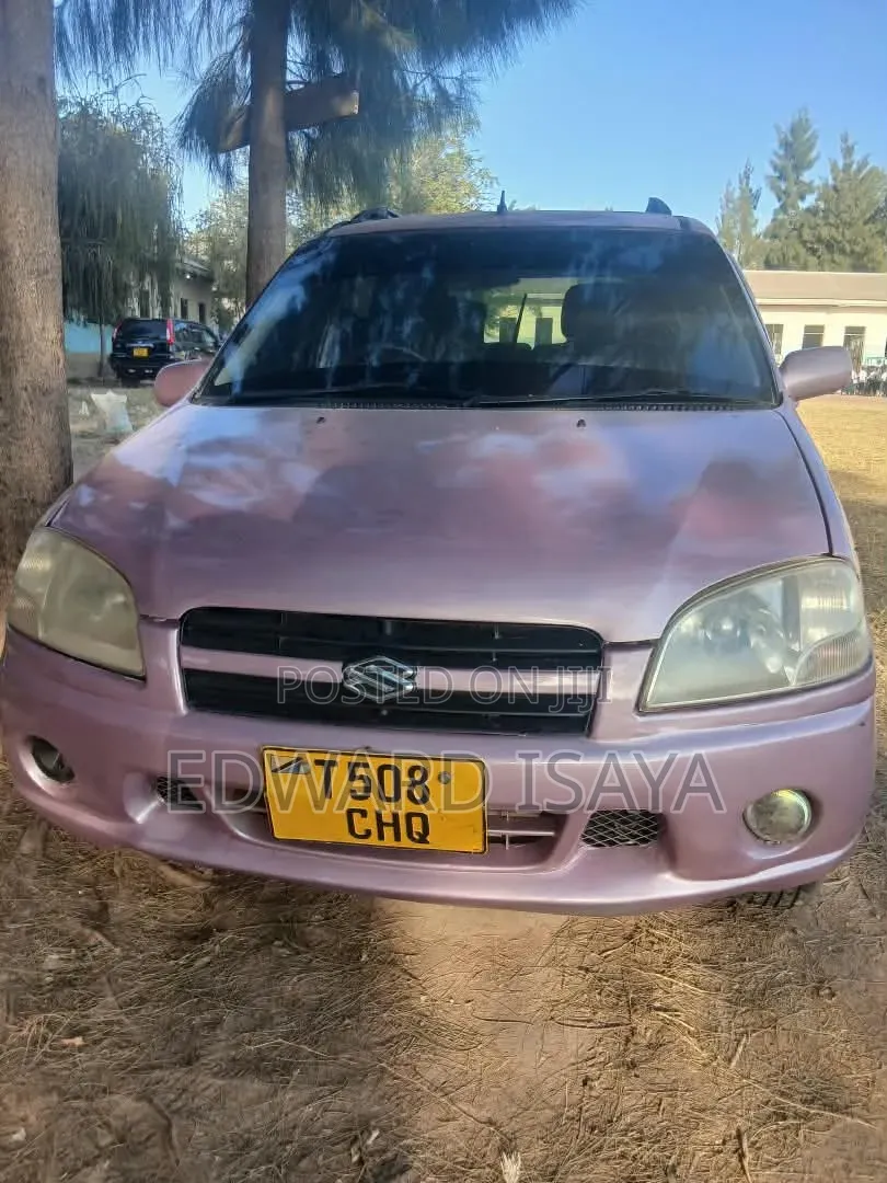 Suzuki Swift 2003 Pink