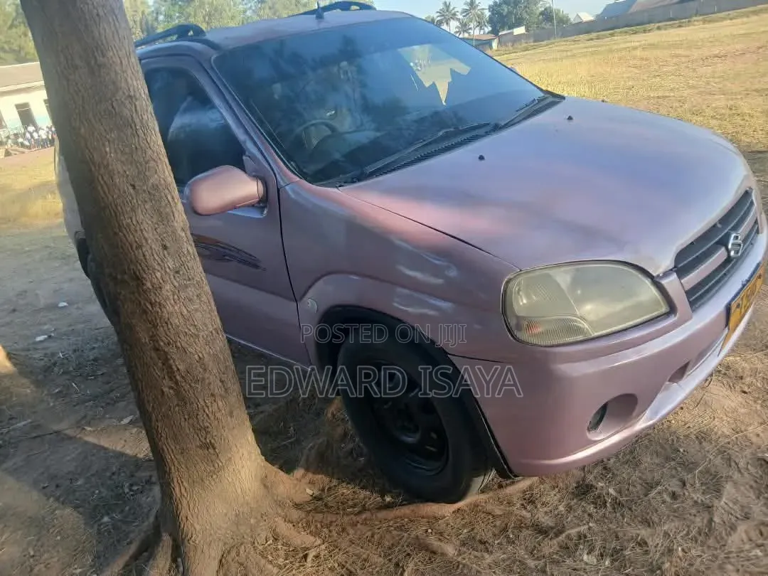 Suzuki Swift 2003 Pink