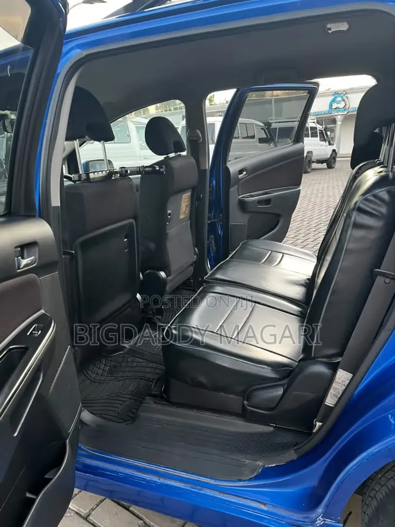 Toyota Wish 2005 Blue