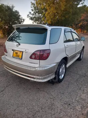 Toyota Harrier 2003 White