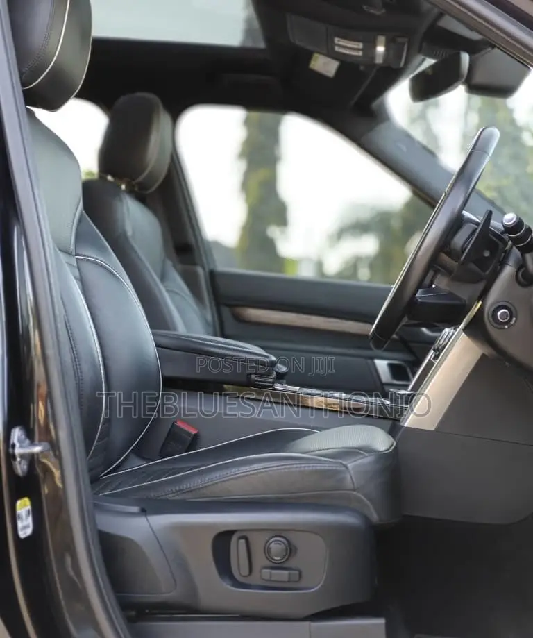 Land Rover Discovery 2020 Black