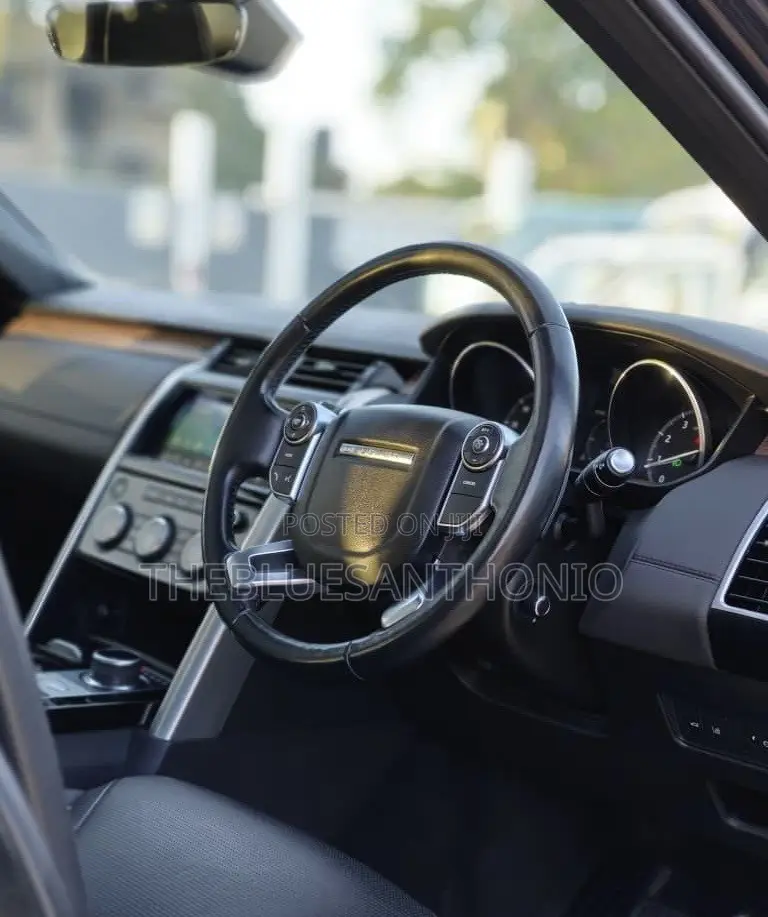 Land Rover Discovery 2020 Black