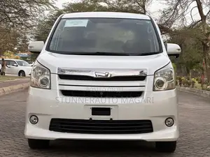 Toyota Noah 2008 Pearl