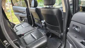 Mitsubishi Outlander 2012 Black