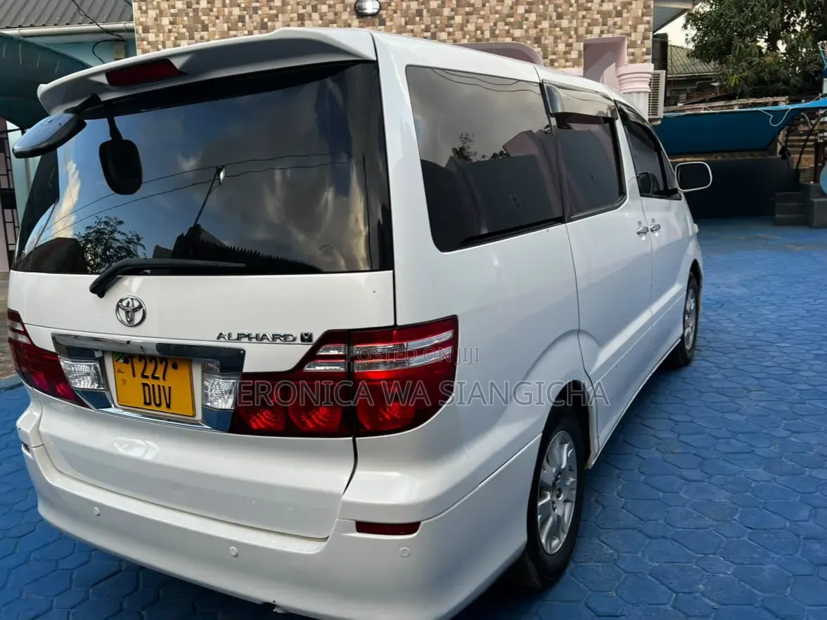 Toyota Alphard 2007