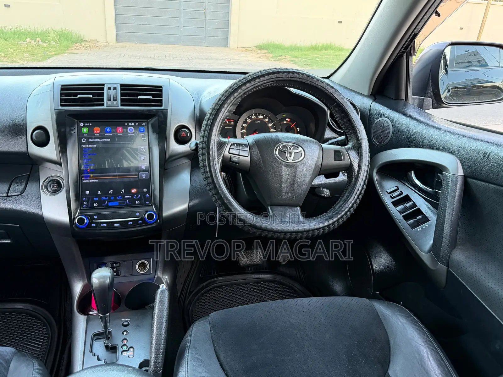 Toyota Vanguard 2011 Black