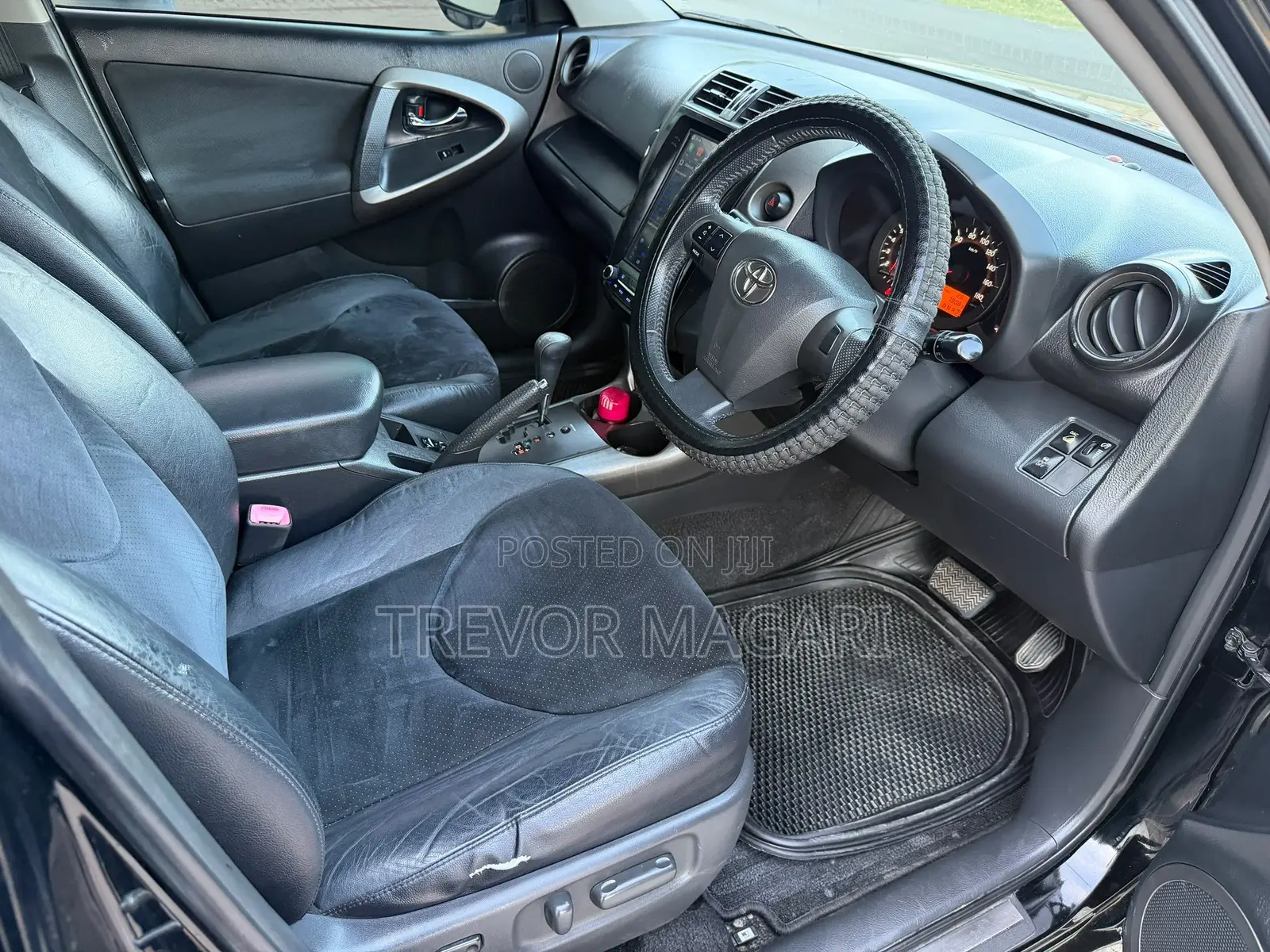 Toyota Vanguard 2011 Black