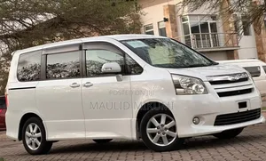 Toyota Noah 2008 White