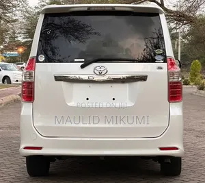 Toyota Noah 2008 White