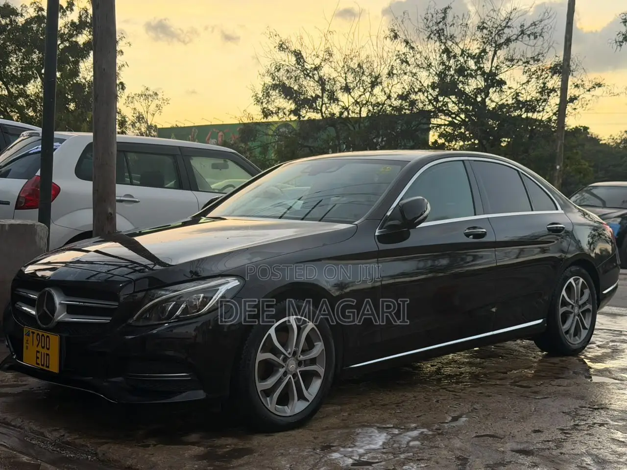 Mercedes-Benz C200 2014 Black