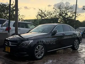 Mercedes-Benz C200 2014 Black