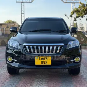 Toyota Vanguard 2011 Black