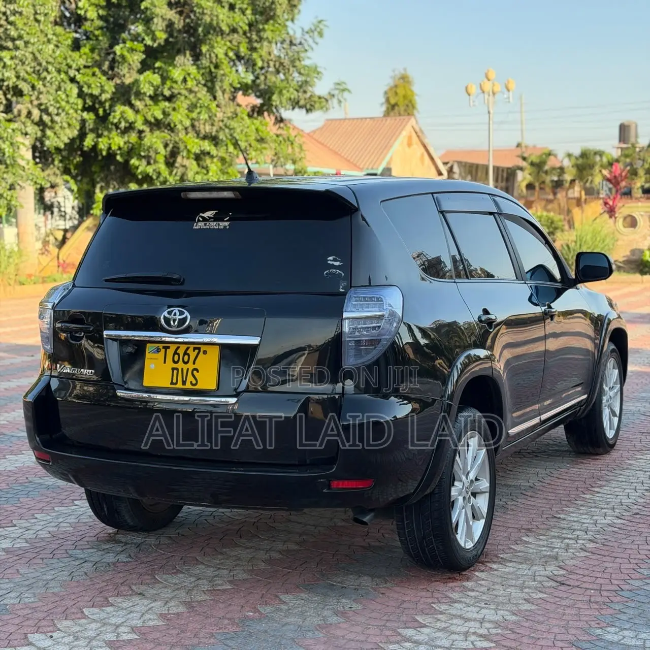 Toyota Vanguard 2011 Black