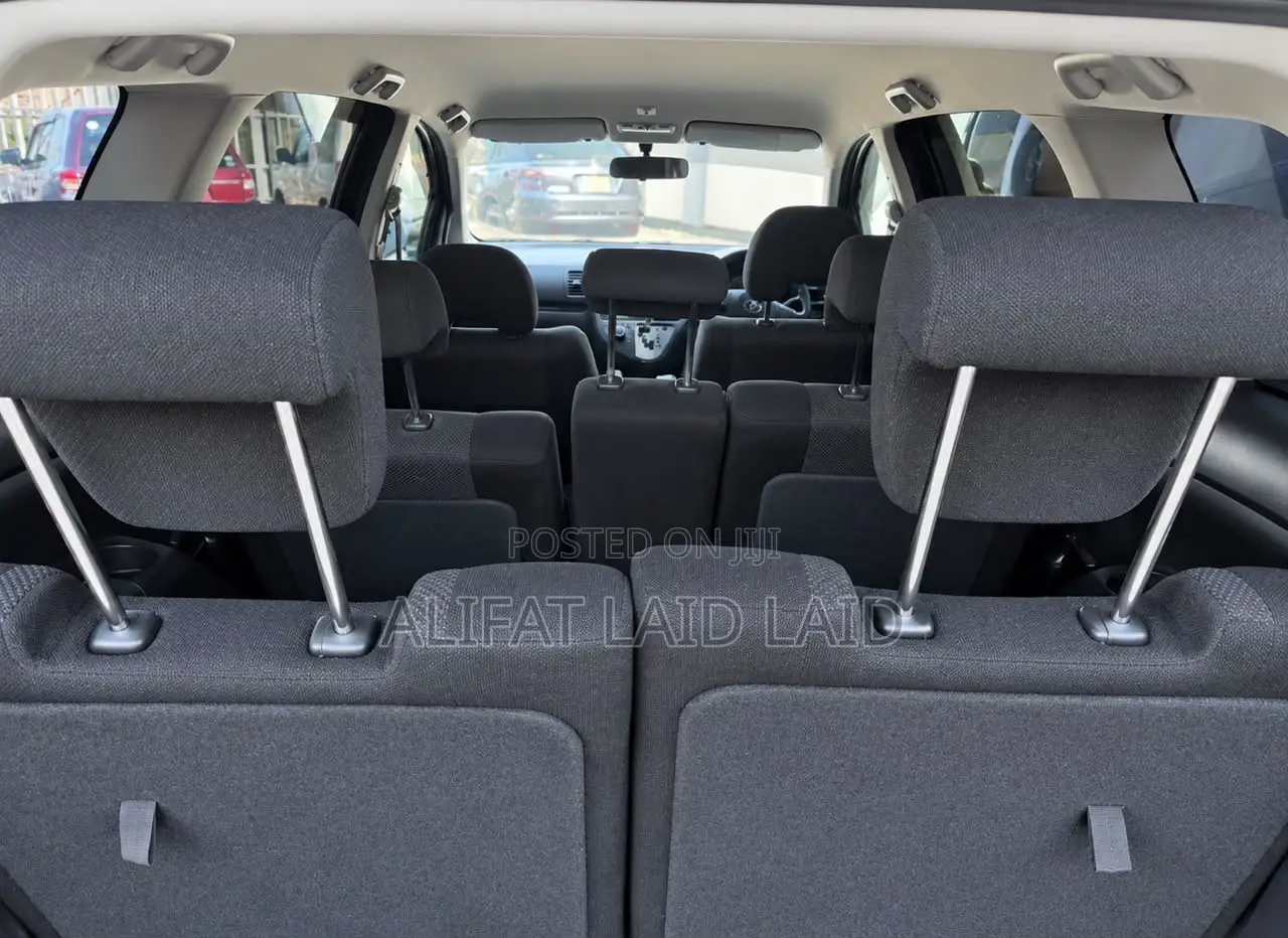 Toyota Wish 2005 Gray