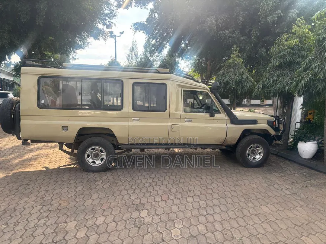 Toyota Land Cruiser 76 Series 2009 Beige