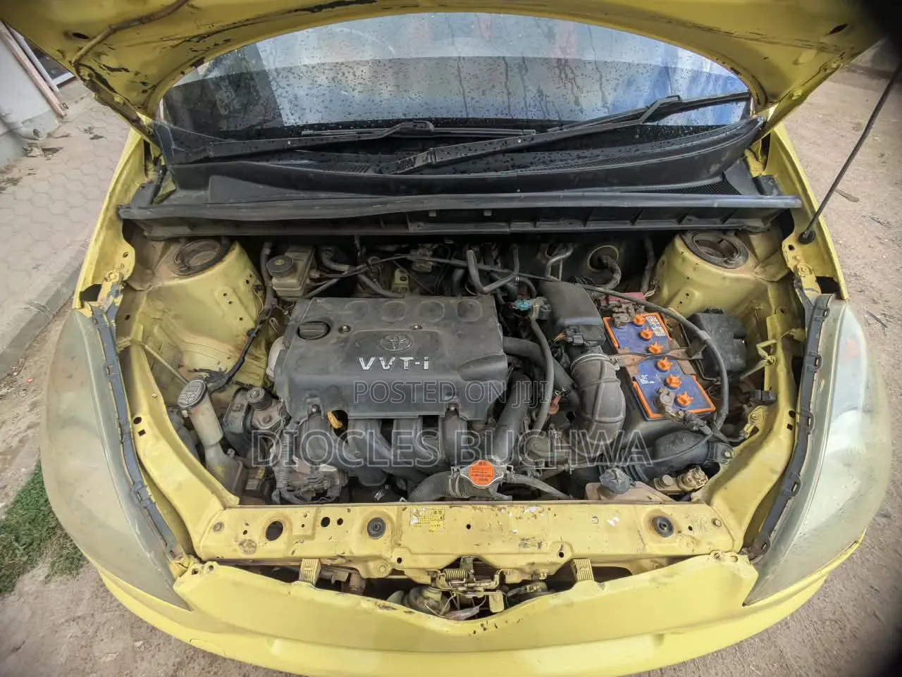 Toyota Fun Cargo 2004 Yellow