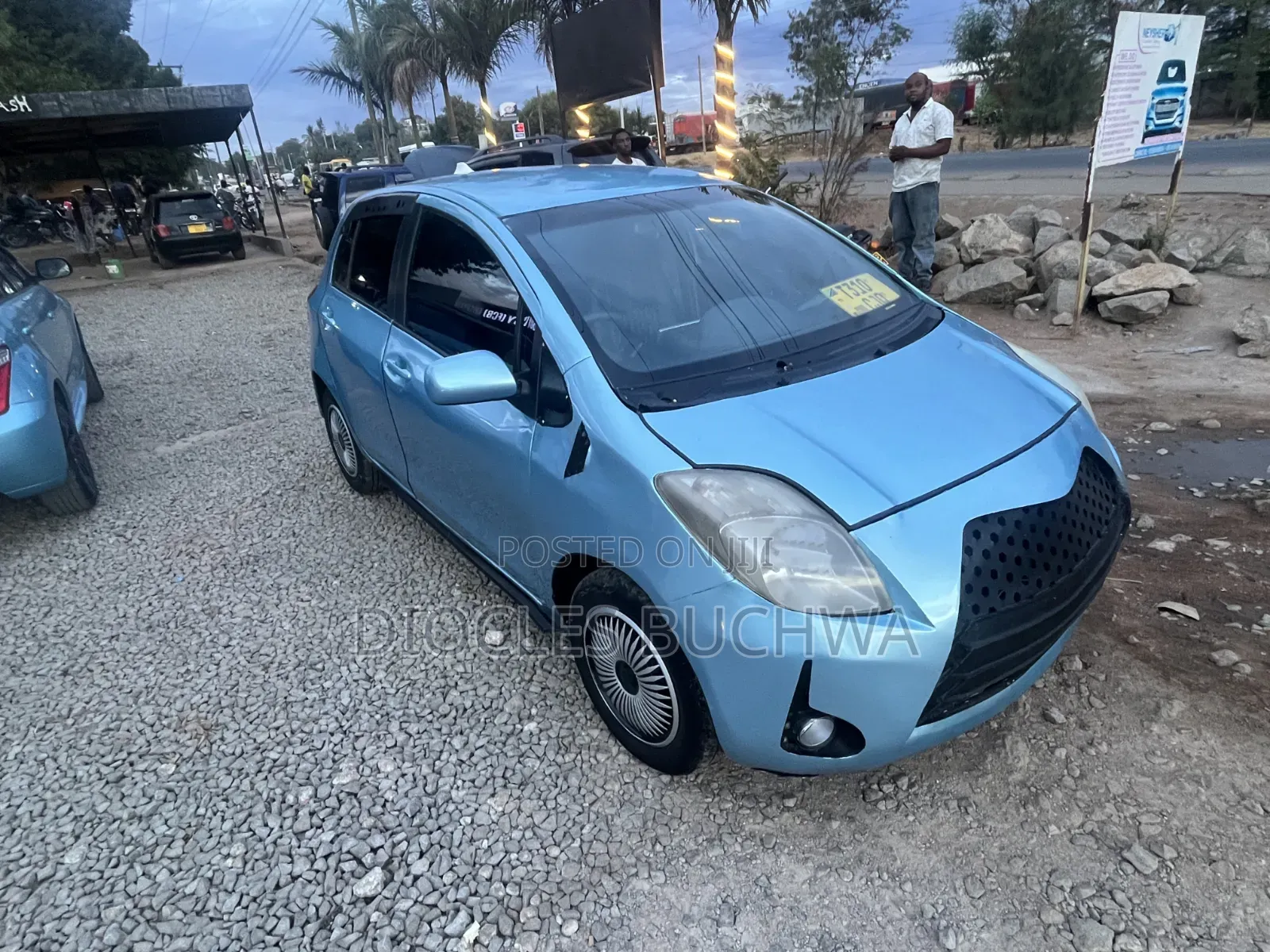 Toyota Vitz 2006 Blue