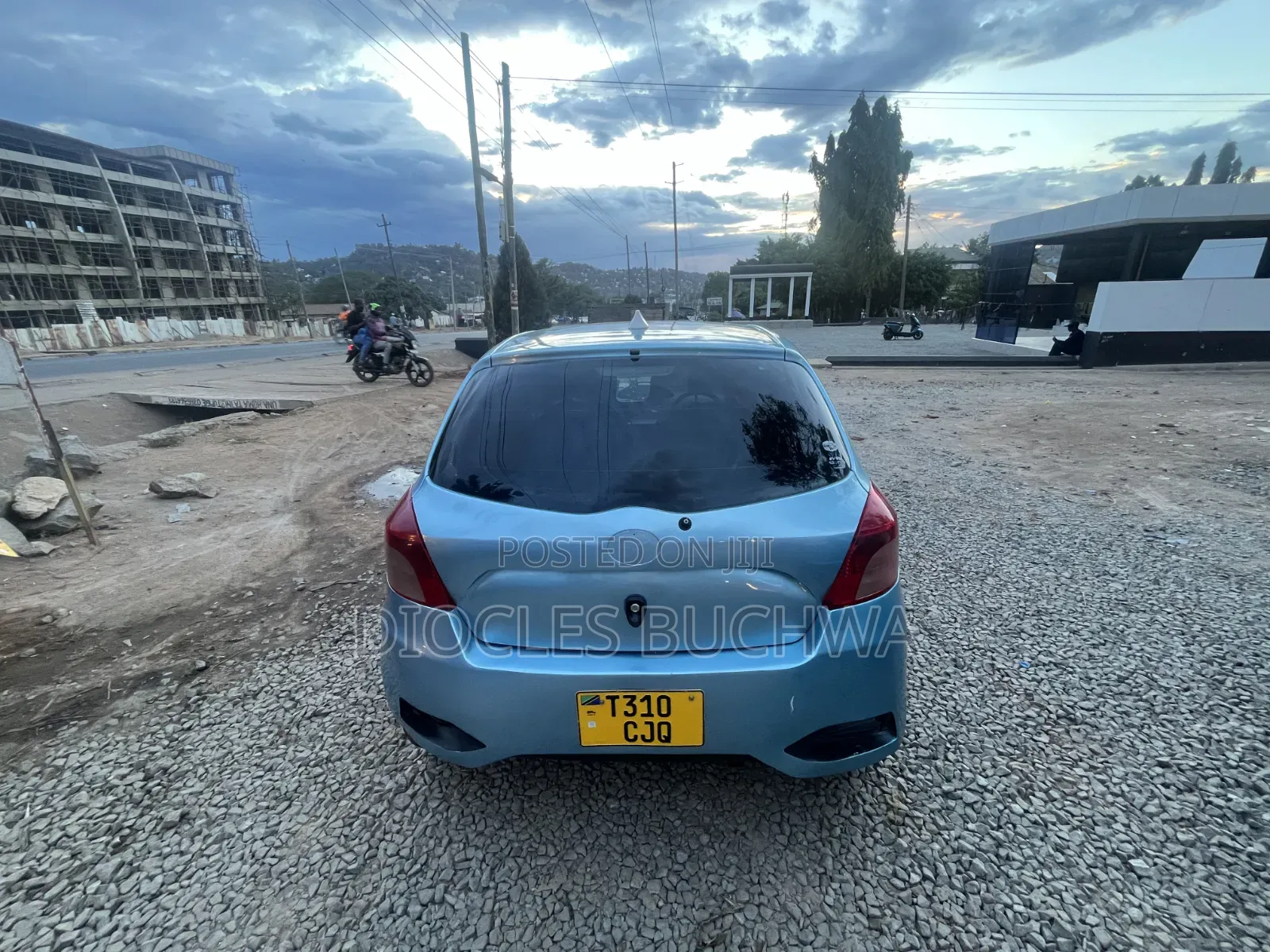 Toyota Vitz 2006 Blue